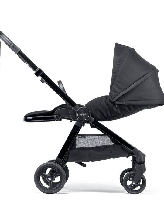 Strada Carbon Pushchair with Carbon Carrycot image number 4